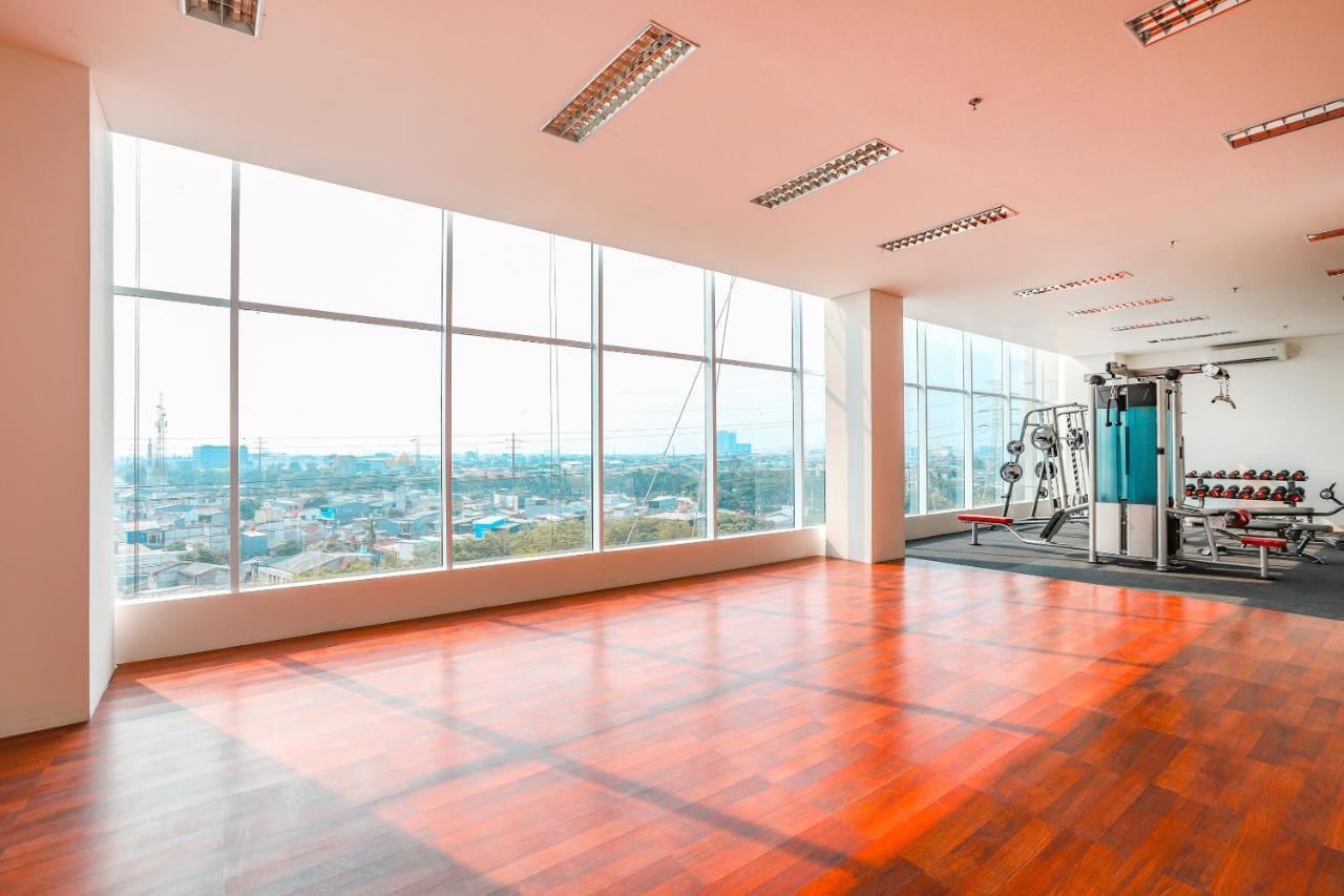 Super Oyo Collection O 16 Vittoria Residence Джакарта Экстерьер фото